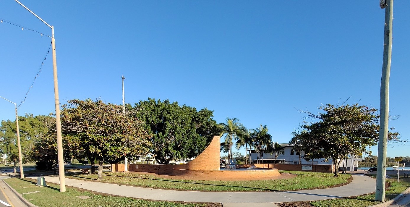 Picture of walking pathway in Gladstone connecting the city centre with the East Shores Precinct