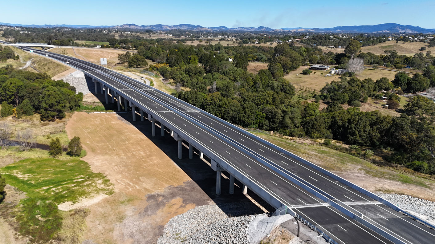 Aerial image of Gympie Bypass Deep Creek bridges looking south with bushland on right of new highway
