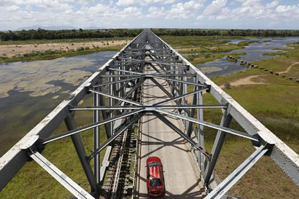 Aerial view of the Burdekin River Bridge